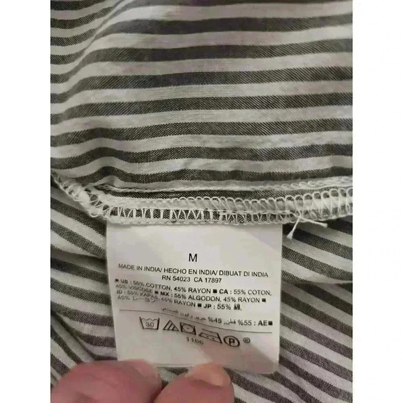 Old Navy Womens Gray White Light Blue Striped Long Sleeve Button Down Shirt - Picture 7 of 7